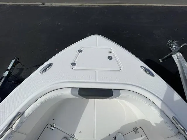 Slide: The Image of Robalo R230 Center Console 2025 - 11