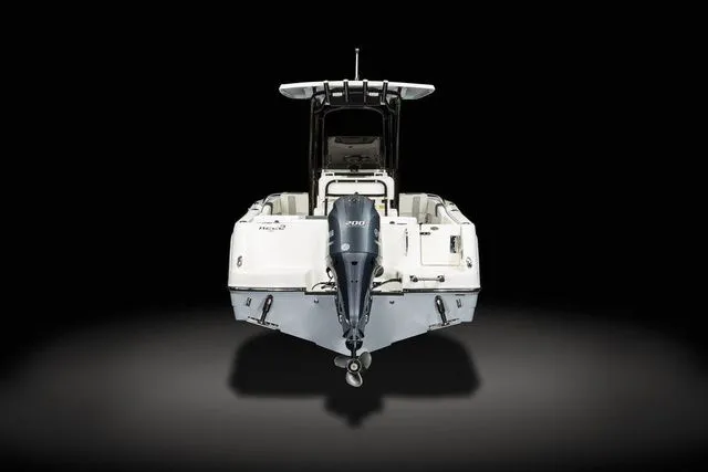 Slide: The Image of Robalo R222 Center Console 2025 - 15