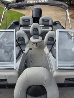 Slide: The Image of Tracker Pro Guide V-175 Combo 2019 - 5