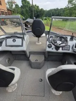 Slide: The Image of Tracker Pro Guide V-175 Combo 2019 - 6