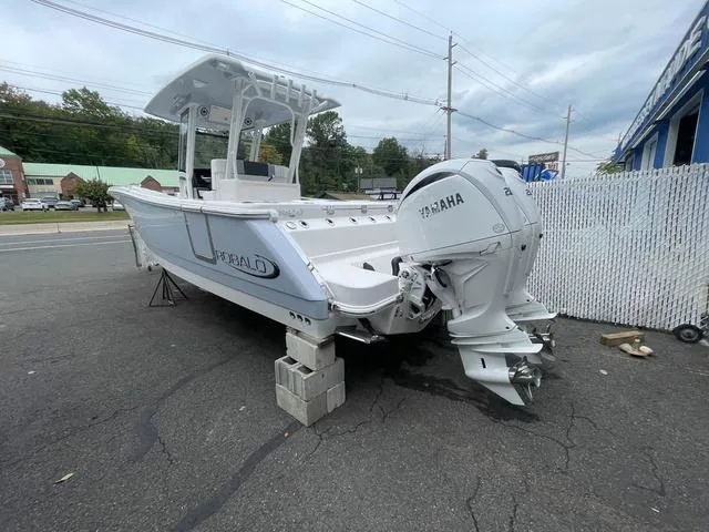 Slide: The Image of Robalo R270 Center Console 2025 - 4