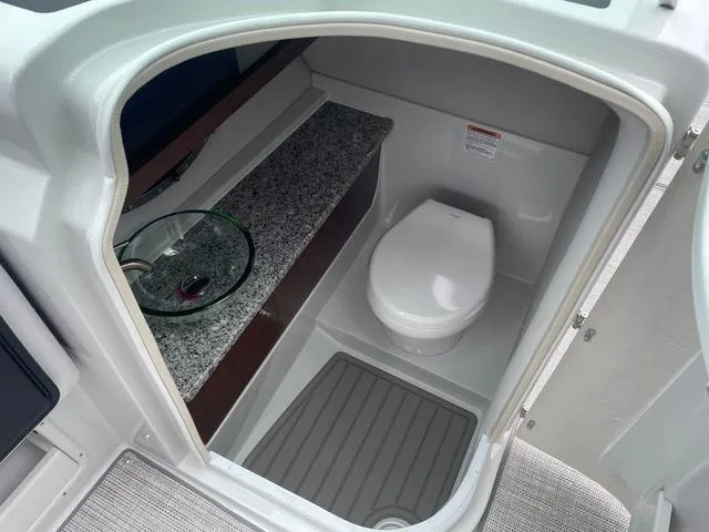 Slide: The Image of Crownline Boats Eclipse E305 XS 2024 - 10