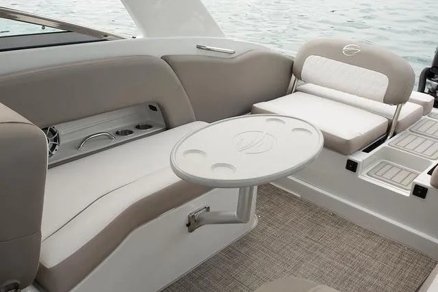 Slide: The Image of Crownline Boats Eclipse E305 XS 2024 - 22