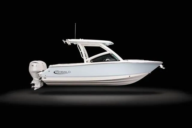 Slide: The Image of Robalo R257 Dual Console 2025 - 4