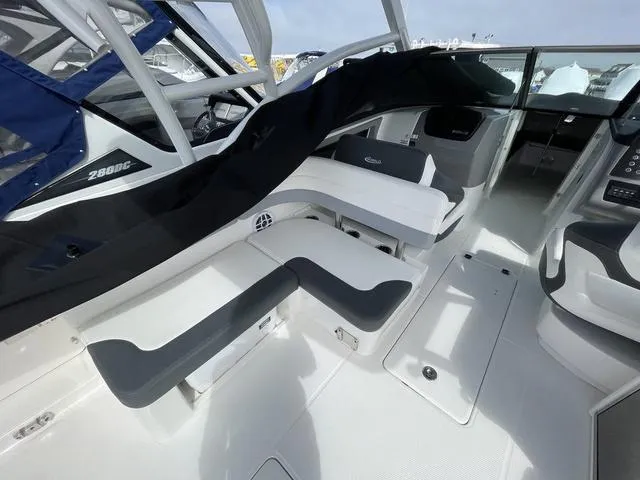 Slide: The Image of Robalo R317 Dual Console 2025 - 11