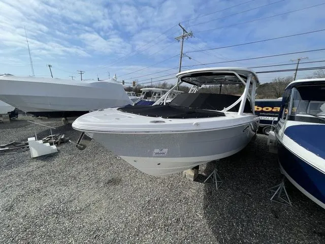 Slide: The Image of Robalo R317 Dual Console 2025 - 4