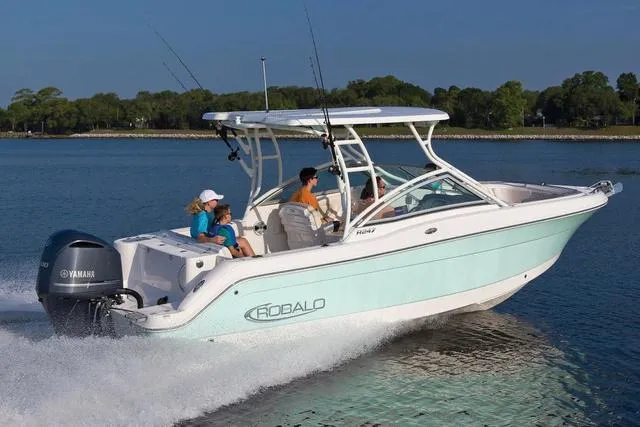 Slide: The Image of Robalo R247 Dual Console 2020 - 13
