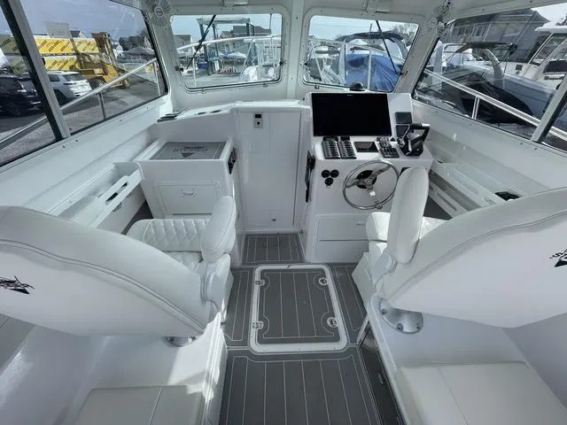 Slide: The Image of Steiger Craft 31 Miami 2024 - 8