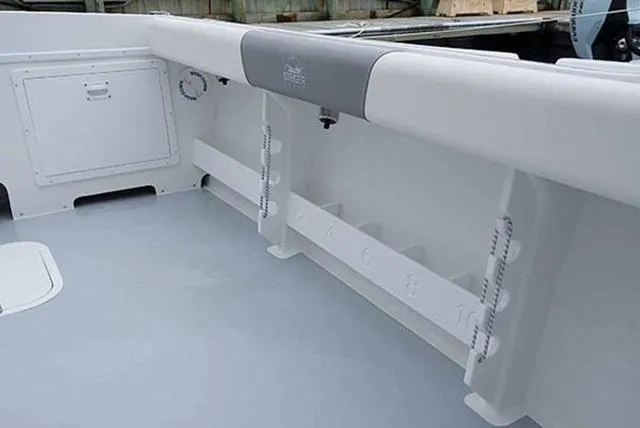 Slide: The Image of Steiger Craft 23 DV Miami 2025 - 24