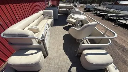 Slide: The Image of Bennington 2575LX 2005 - 5