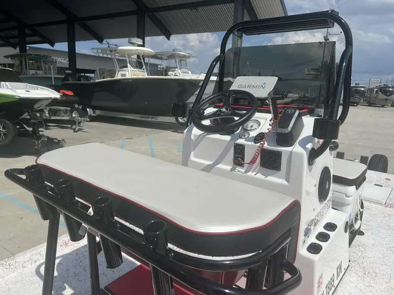 Slide: The Image of Freedom Boats Chiquita 2022 - 18