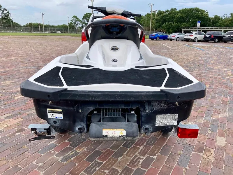Slide: The Image of Sea-Doo GTI 130 2011 - 3