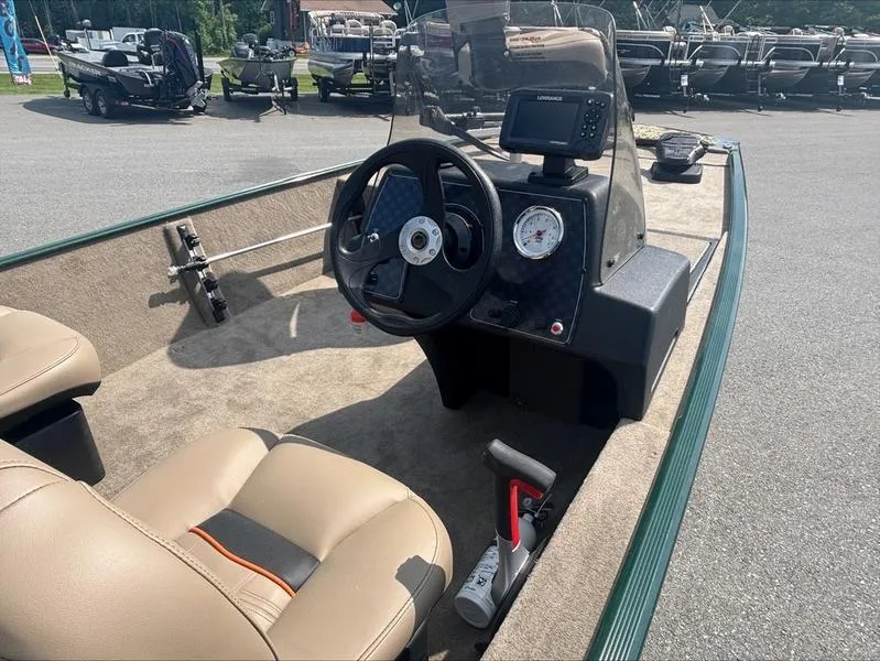 Slide: The Image of Tracker BT CLASSIC SE 2025 - 10