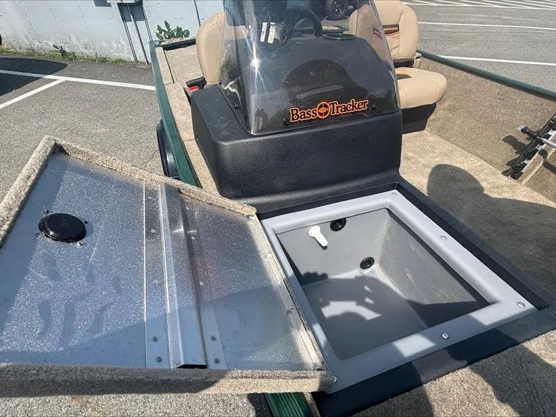 Slide: The Image of Tracker BT CLASSIC SE 2025 - 14