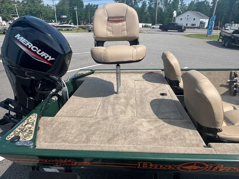 Slide: The Image of Tracker BT CLASSIC SE 2025 - 6