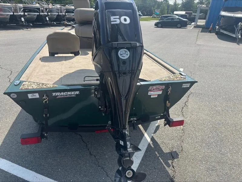 Slide: The Image of Tracker BT CLASSIC SE 2025 - 9