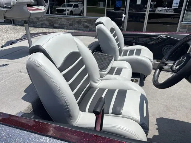 Slide: The Image of Triton 20 x3 2009 - 6