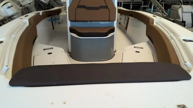 Slide: The Image of Sea Pro 245FLX Sandbar 2025 - 9