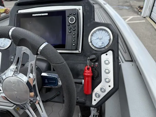 Slide: The Image of Avid 20 XB 2022 - 8