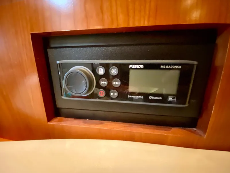 Slide: The Image of Fusion MS-RA70NSX stereo system in 2007 Cruisers Yachts 370 Express. - 38