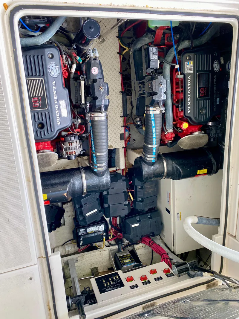 Slide: The Image of Cruisers Yachts 370 Express 2007 - 50