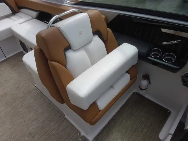 Slide: The Image of Four Winns H290 2017 - 12