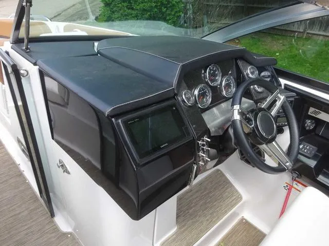 Slide: The Image of Four Winns H290 2017 - 14