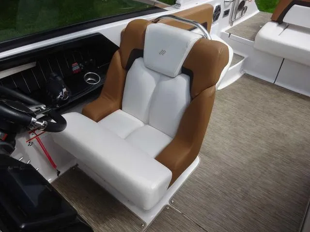 Slide: The Image of Four Winns H290 2017 - 8