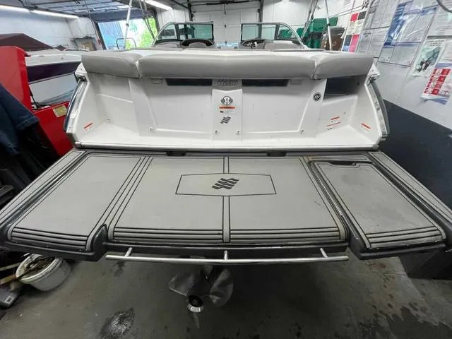 Slide: The Image of Four Winns H230 2017 - 13