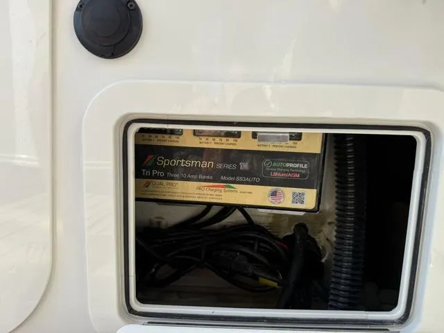 Slide: The Image of World Cat 280 CC-X 2023 - 28