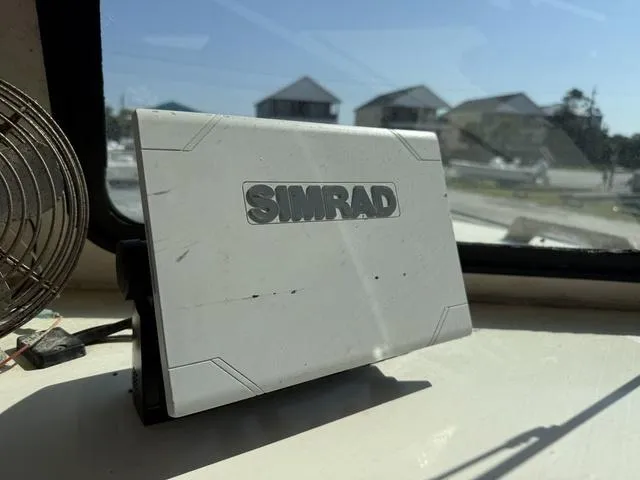 Slide: The Image of Parker 25 Pilothouse 1987 - 16