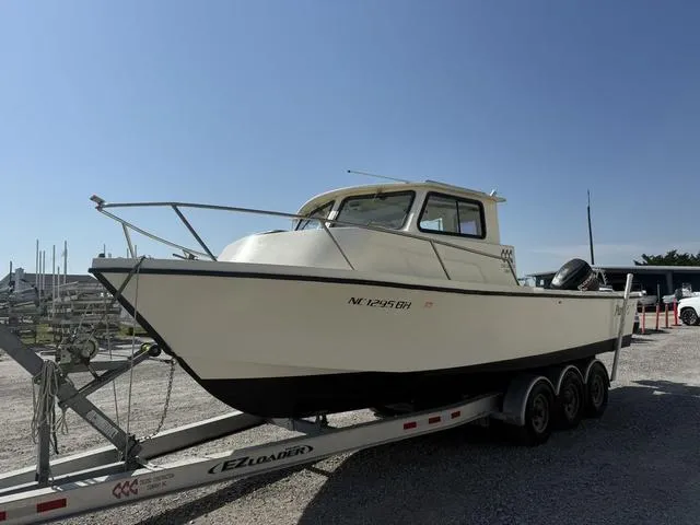 Slide: The Image of Parker 25 Pilothouse 1987 - 8