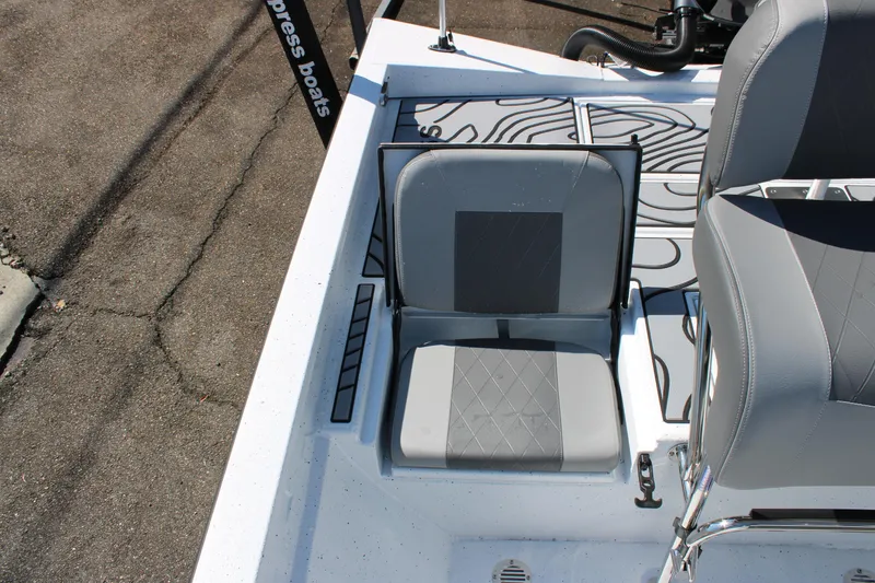 Xpress H22B Bay 2026 - Marine Source