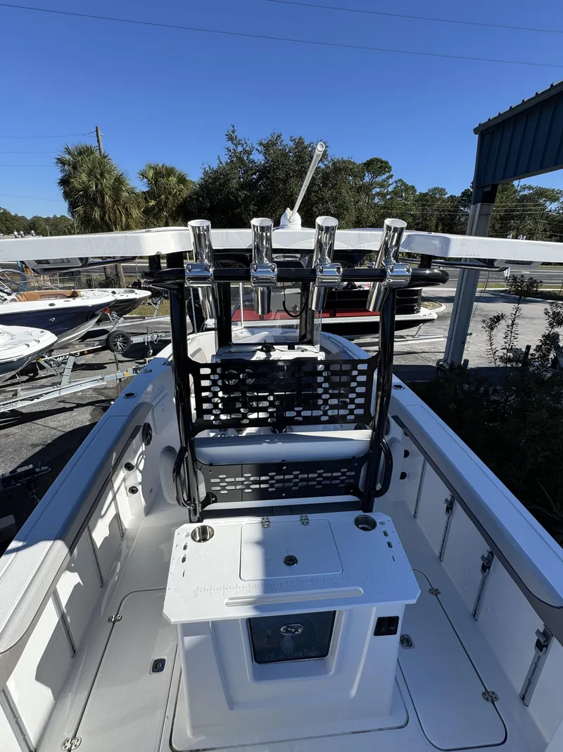 Slide: The Image of Hurricane Center Console 24 OB 2025 - 25