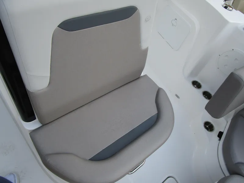 Slide: The Image of Hurricane Center Console 24 OB 2025 - 5