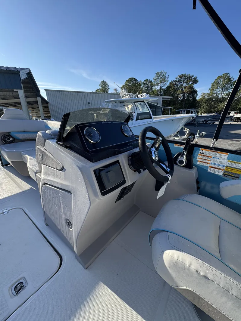 Slide: The Image of Hurricane FunDeck OB FD 2360 REF OB 2025 - 11