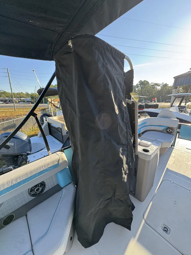 Slide: The Image of Hurricane FunDeck OB FD 2360 REF OB 2025 - 38