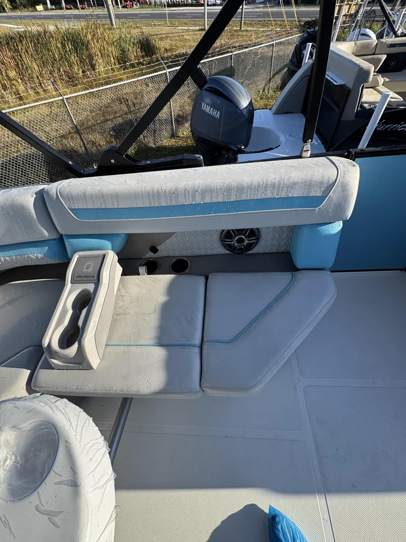 Slide: The Image of Hurricane FunDeck OB FD 2360 REF OB 2025 - 40