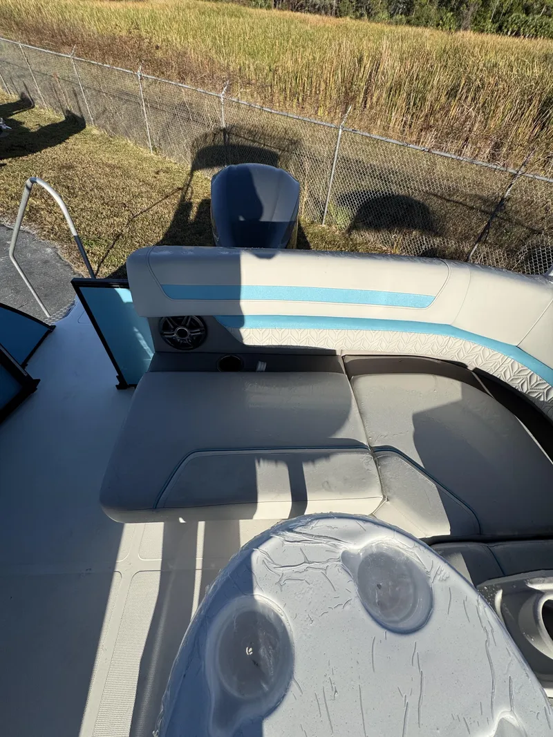 Slide: The Image of Hurricane FunDeck OB FD 2360 REF OB 2025 - 42