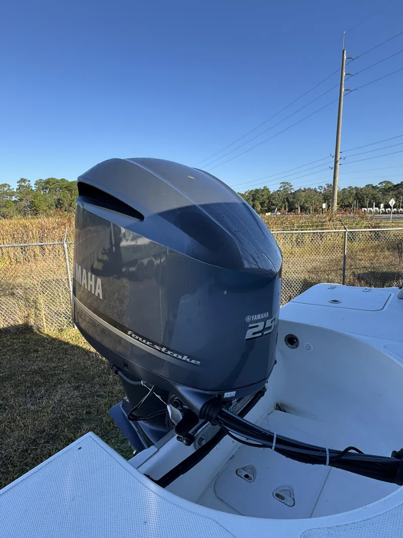 Slide: The Image of Hurricane FunDeck OB FD 2360 REF OB 2025 - 47