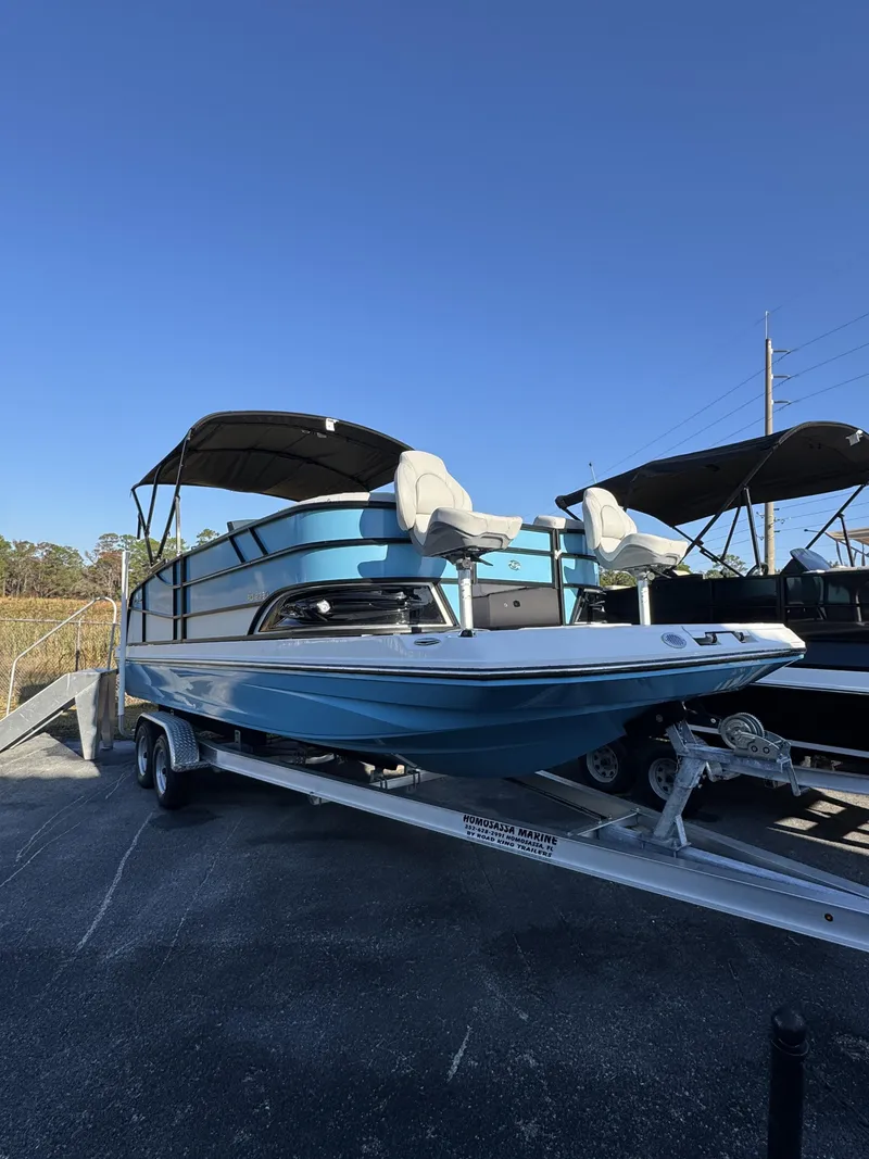 Slide: The Image of Hurricane FunDeck OB FD 2360 REF OB 2025 - 49