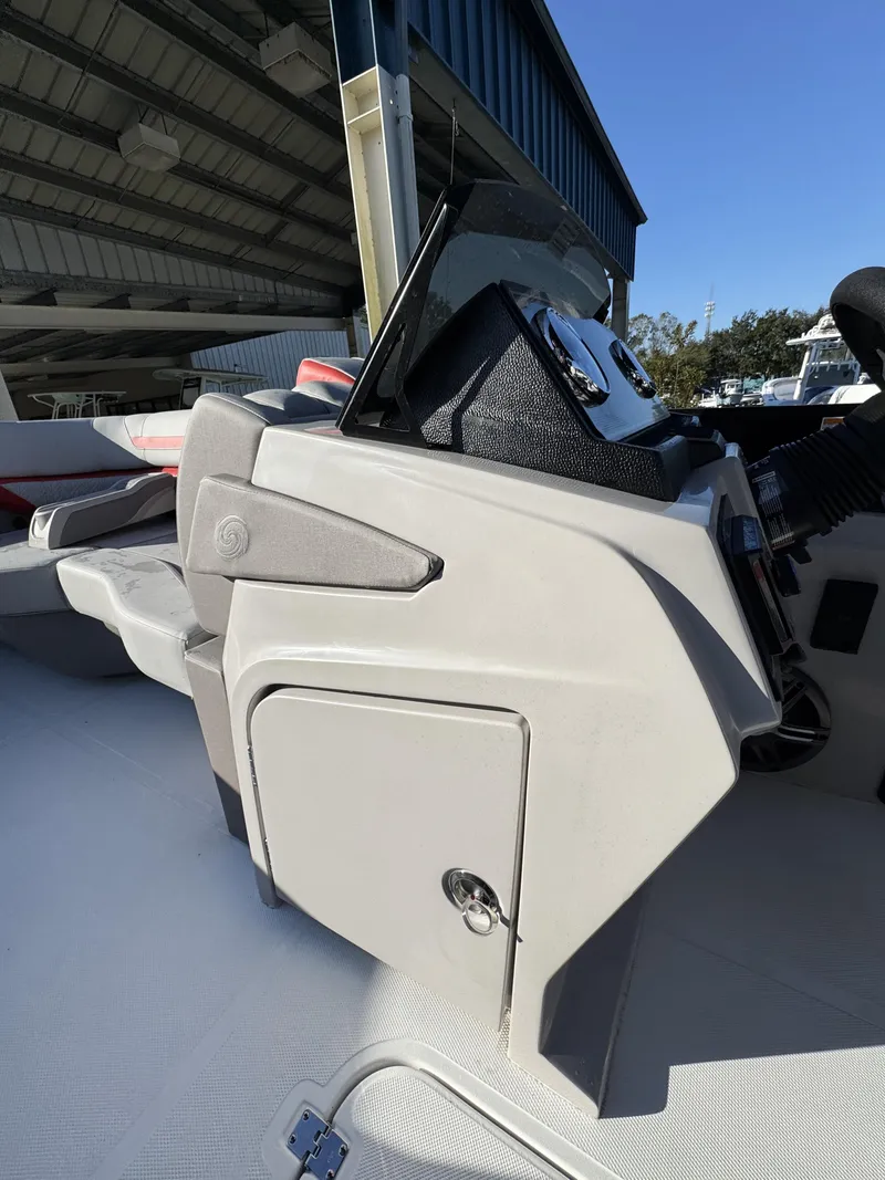 Slide: The Image of Hurricane FunDeck OB FD 2360 SFL OB 2025 - 18