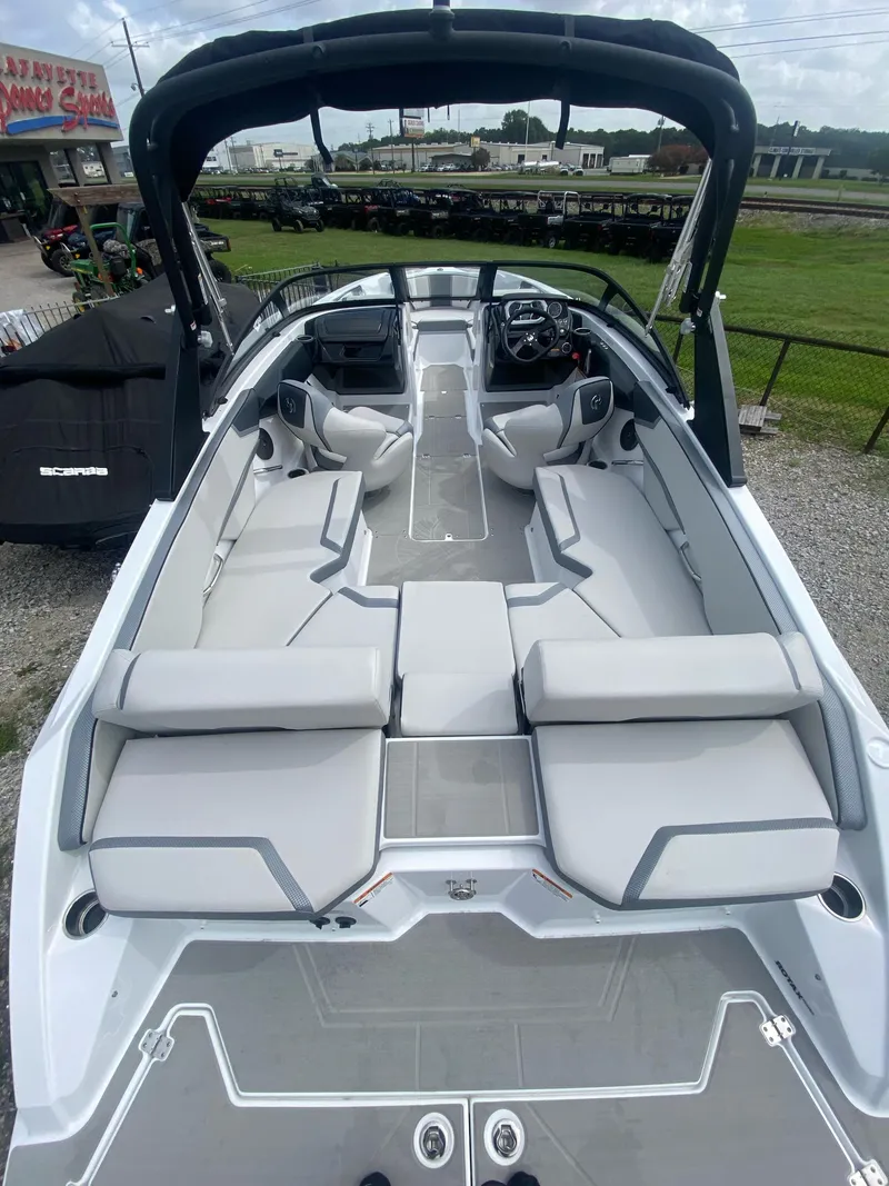 Slide: The Image of Scarab 215 SE 2025 - 19