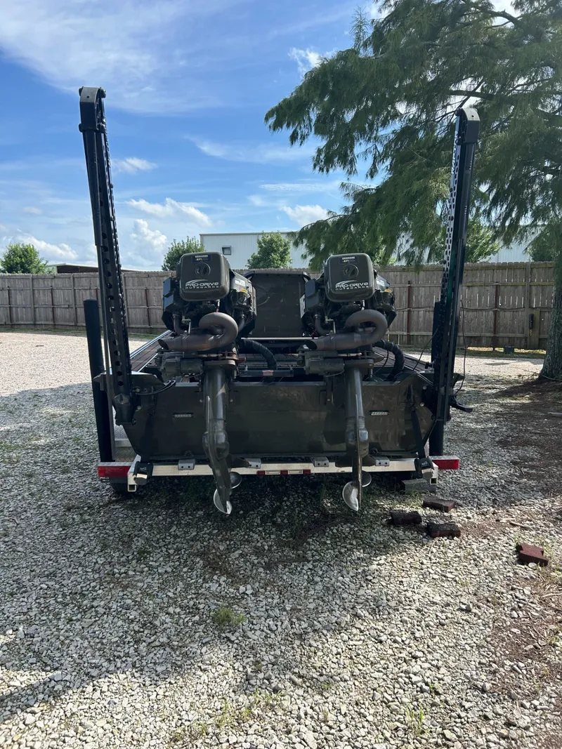 Slide: The Image of Pro-Drive 2086 X w/twin 40 hp Shallow drives 2023 - 7