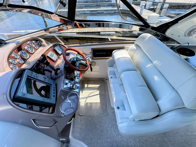 Slide: The Image of Regal 3860 Commodore 2004 - 17