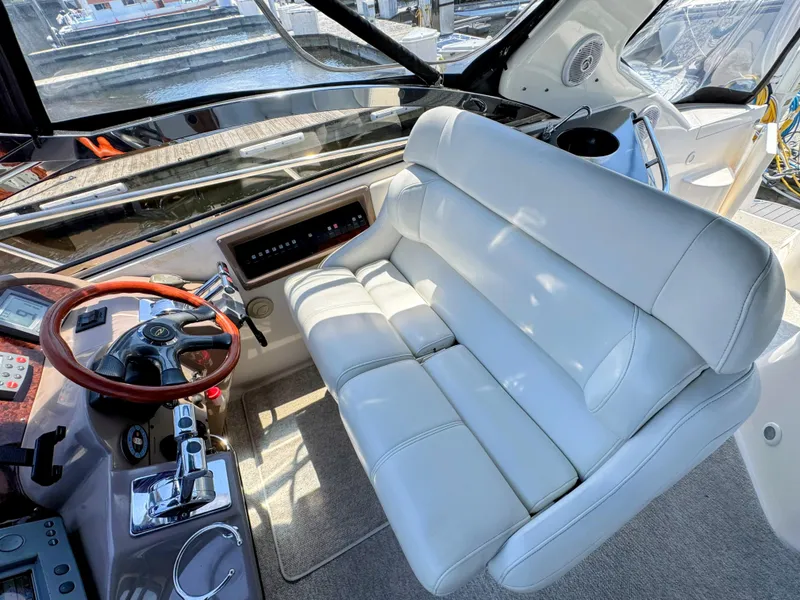 Slide: The Image of Regal 3860 Commodore 2004 - 26