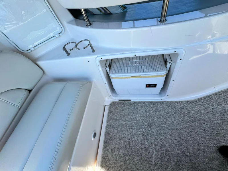 Slide: The Image of Regal 3860 Commodore 2004 - 27