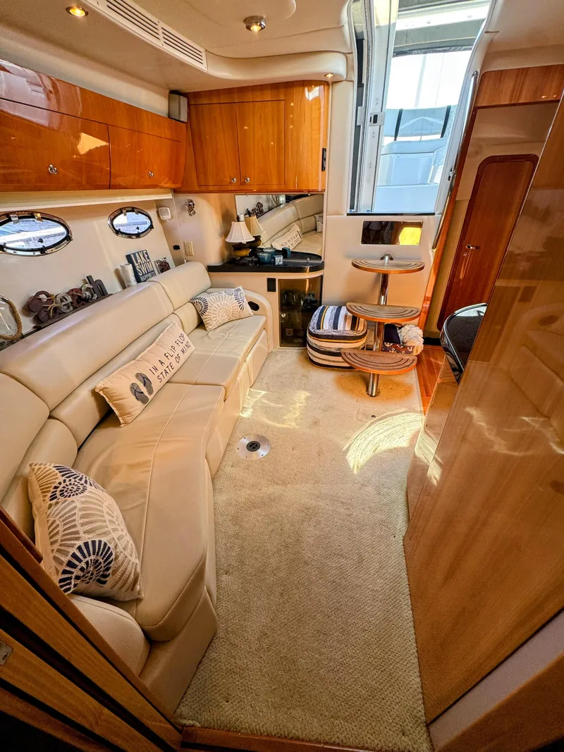 Slide: The Image of Regal 3860 Commodore 2004 - 32