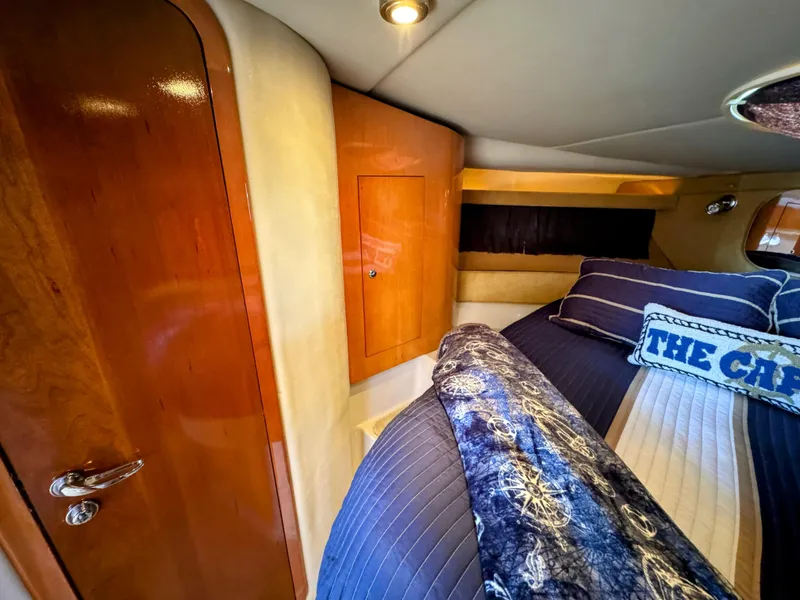 Slide: The Image of Regal 3860 Commodore 2004 - 43