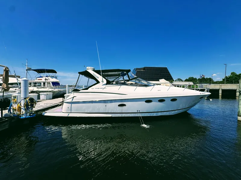 Slide: The Image of Regal 3860 Commodore 2004 - 5